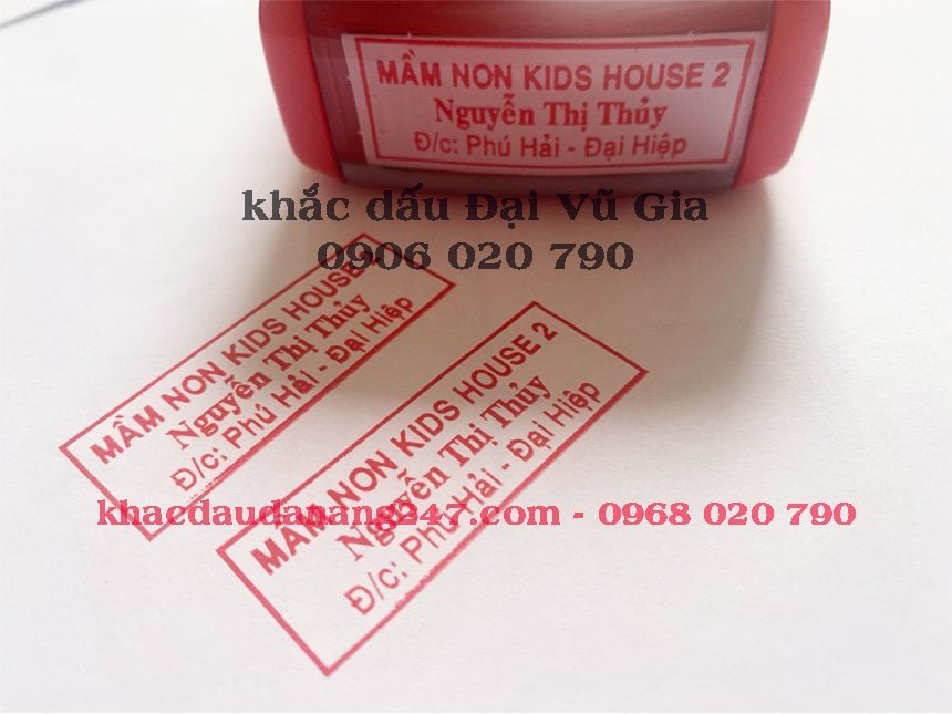 Mẫu khắc dấu hình chữ nhật được nhiều người lựa chọn.