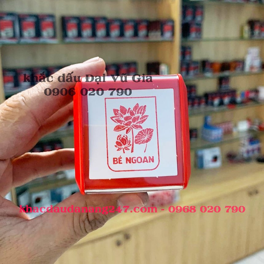 Khắc dấu bé ngoan tại Đà Nẵng