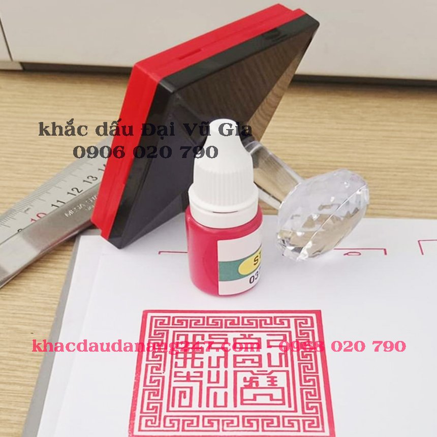 Khắc dấu ấn triện tại Đà Nẵng