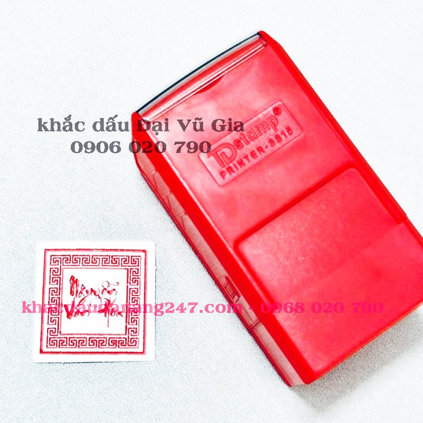 Khắc dấu chữ triện tại Đà Nẵng