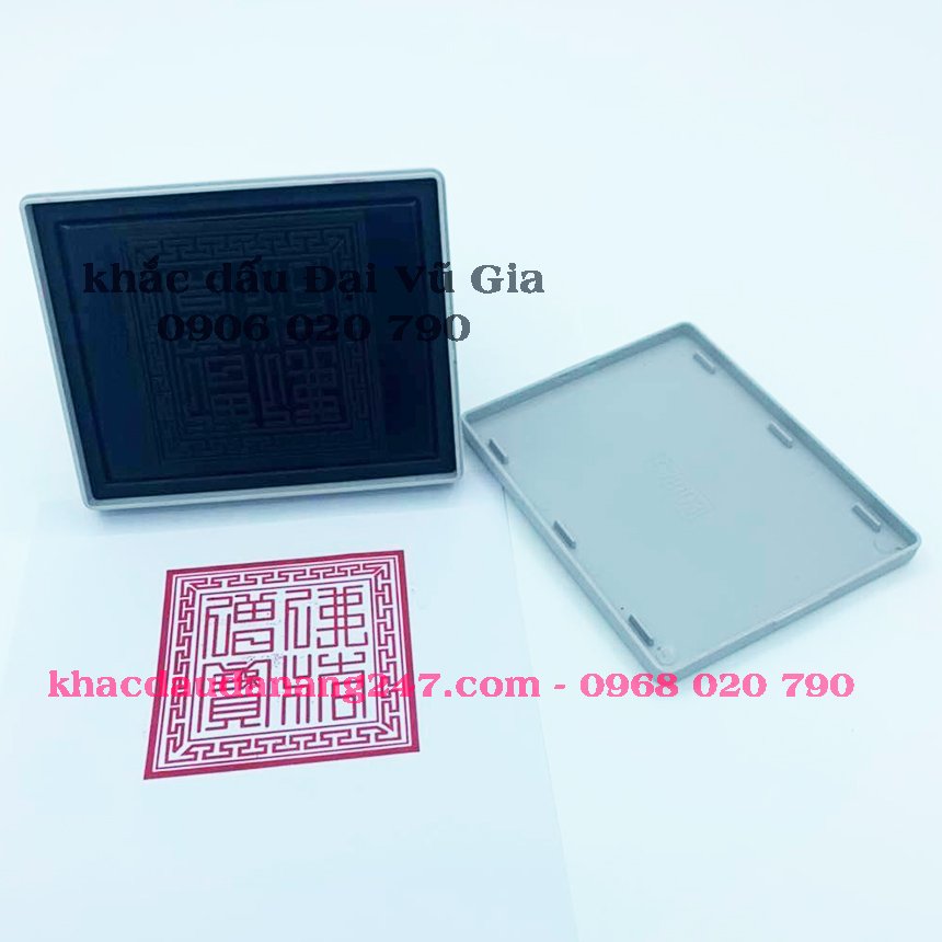 Khắc dấu chữ triện tại Đà Nẵng